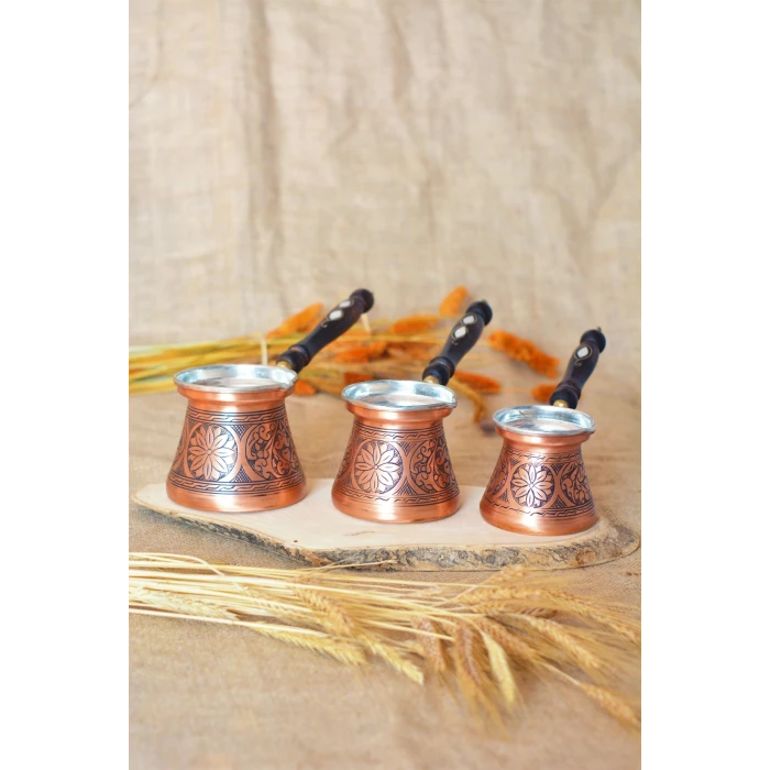 BAKIR CEZVE SEDEF KULPLU OYMA NAKIŞ İŞLEME BAKIR RENK (5 KİŞİLİK)