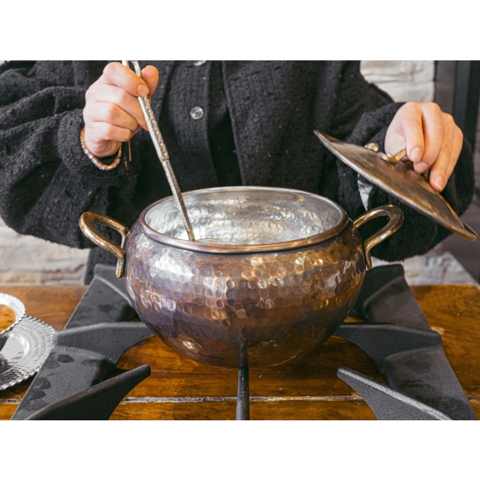 BAKIR GÜVEÇ TENCERESİ MODERN 19 CM OKSİT RENK