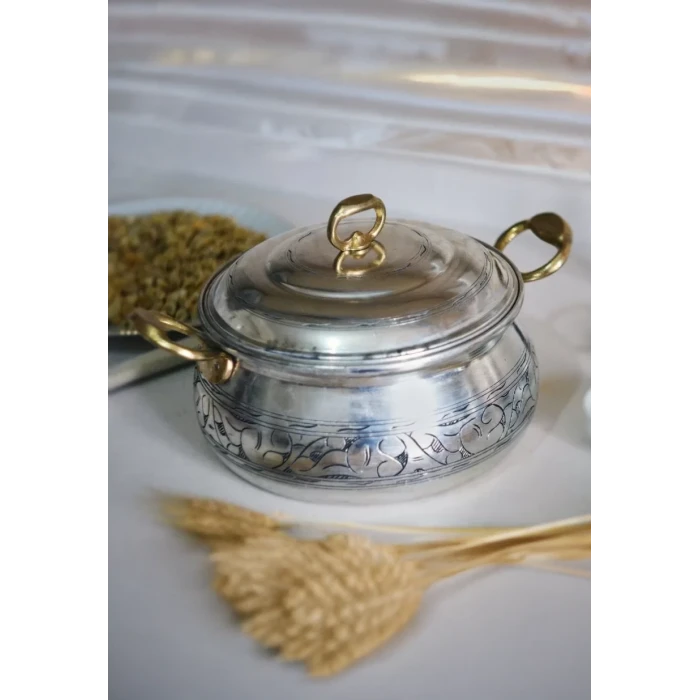 BAKIR TENCERE GÜVEÇ MODEL OYMA NAKIŞ İŞLEME 16 CM