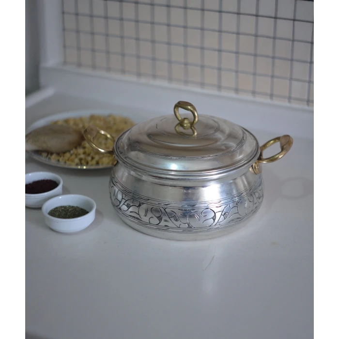 BAKIR TENCERE GÜVEÇ MODEL OYMA NAKIŞ İŞLEME 19 CM