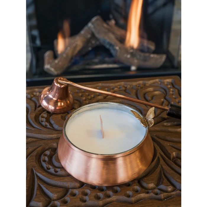 BAKIR KASELİ SOYA MUMU KELEBEK DETAYLI MAT BAKIR RENK
