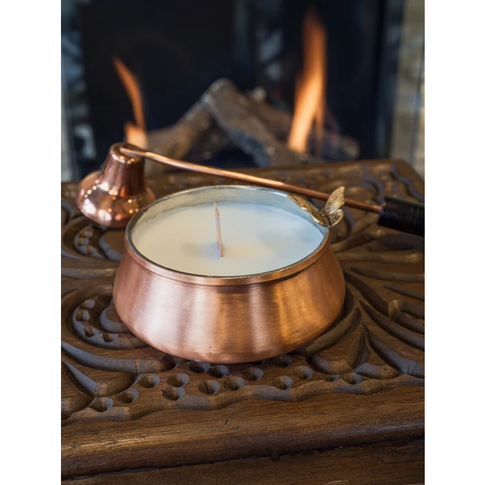 BAKIR KASELİ SOYA MUMU KELEBEK DETAYLI MAT BAKIR RENK