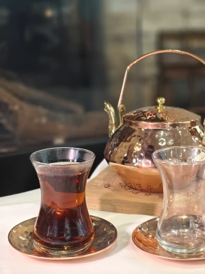 BAKIR ÇAY TABAĞI ÇEKİÇ DÖVME MODEL PARLAK BAKIR RENK