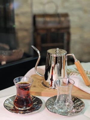 BAKIR ÇAY TABAĞI DALGALI MODEL BÜYÜK BOY GÜMÜŞ RENK