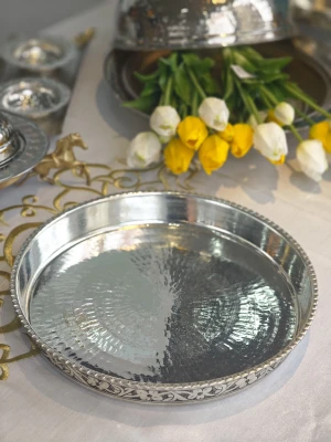 BAKIR FIRIN TEPSİSİ OYMA NAKIŞLI MODEL GÜMÜŞ RENK 35 CM