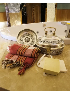 BAKIR HAMAM SETİ OYMA NAKIŞ İŞLEME GÜMÜŞ RENK (KALAYLI)