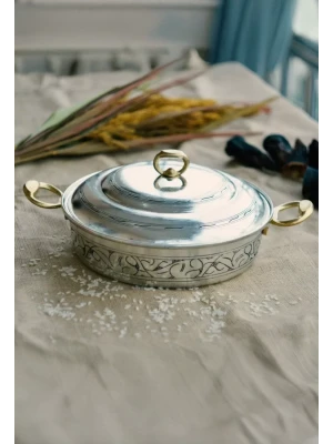 BAKIR PİLAV TENCERESİ OYMA NAKIŞ İŞLEME 27 CM GÜMÜŞ RENK (KALAYLI)