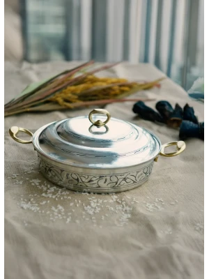 BAKIR TENCERE OYMA NAKIŞ İŞLEME ENGİN MODEL GÜMÜŞ RENK 25CM