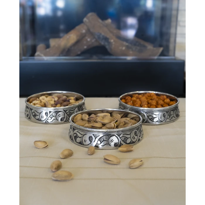 BAKIR ÇEREZLİK OYMA NAKIŞLI 3LÜ GÜMÜŞ RENK 12CM