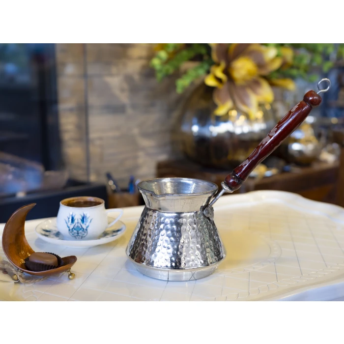 BAKIR CEZVE ÇEKİÇ DÖVME TOMBUL MODEL GÜMÜŞ RENK 4 KİŞİLİK