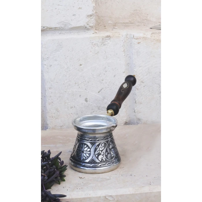 BAKIR CEZVE SEDEF KULPLU OYMA NAKIŞ İŞLEME GÜMÜŞ RENK (3 KİŞİLİK)