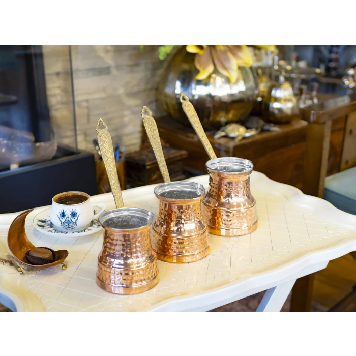 BAKIR CEZVE SETİ ÇEKİÇ DÖVMELİ BAKIR RENK