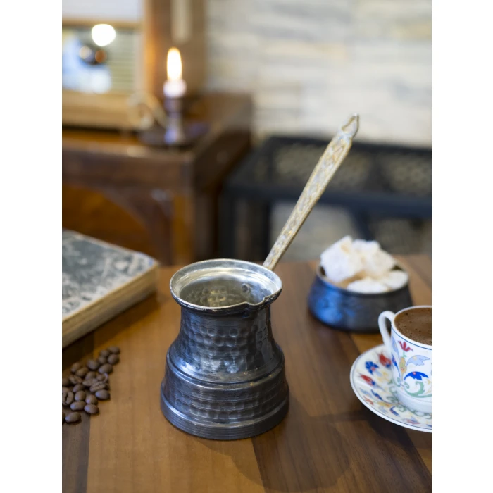 BAKIR CEZVE SETİ ÇEKİÇ DÖVMELİ OKSİTLİ BAKIR RENK