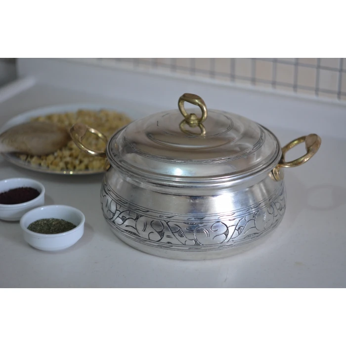 BAKIR TENCERE GÜVEÇ MODEL OYMA NAKIŞ İŞLEME 19 CM