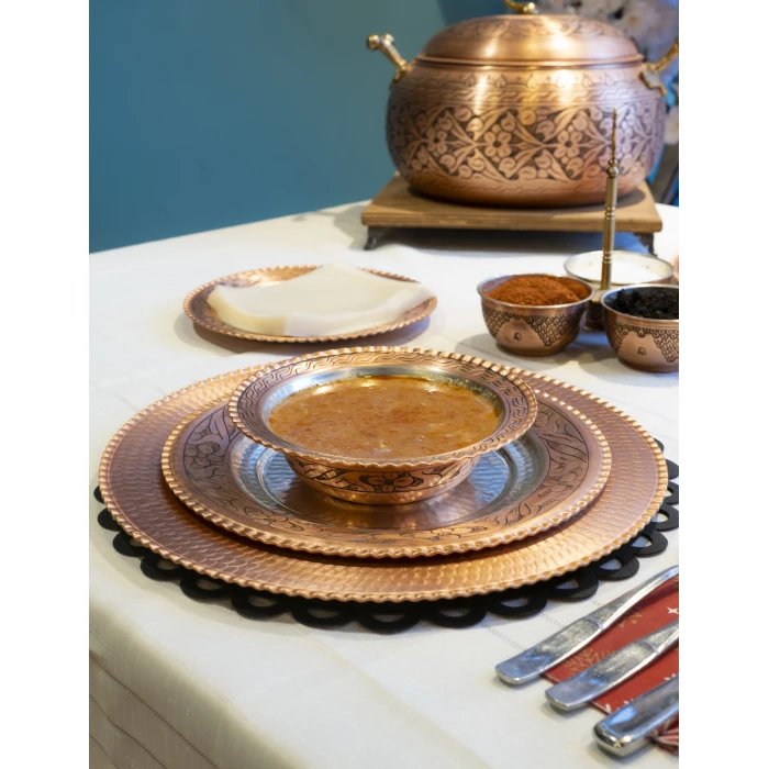 Bakır Yemek Takımı Dar Kıvrımlı Nakışlı Model Mat Renk (6 Kişilik)