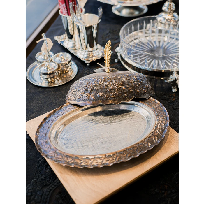 BAKIR SUNUMLUK KAPAKLI OVAL DESEN KABARTMALI OKSİT RENK 40 CM