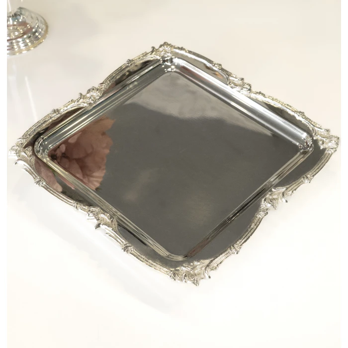 GÜMÜŞ KAPLAMA SUNUM TEPSİSİ GÜL BORDÜRLÜ MODEL KARE FORM