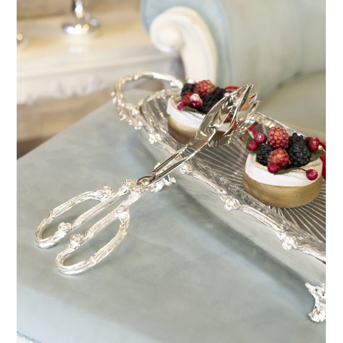 GÜMÜŞ KAPLAMA KESME KRİSTAL CAMLI OVAL SUNUMLUK GÜL BORDÜRLÜ