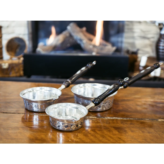 BAKIR SOS TAVASI 3LÜ OYMA NAKIŞLI MODEL GÜMÜŞ RENK