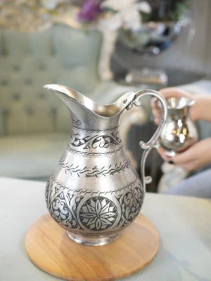 BAKIR SÜRAHİ NAKIŞ İŞLEME ÇİÇEK DESEN