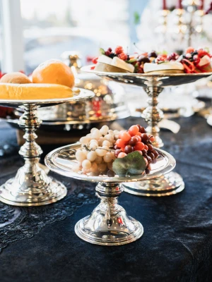 GÜMÜŞ KAPLAMA SERVİSLİK, AYAKLI KURABİYELİK NO:3