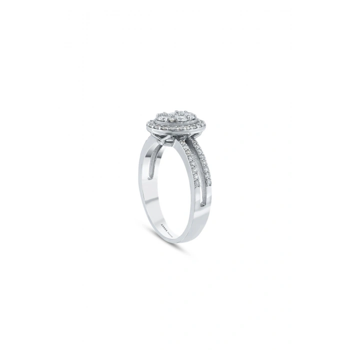 0.64 Karat Pırlanta Kolları Taşlı Oval Yüzük