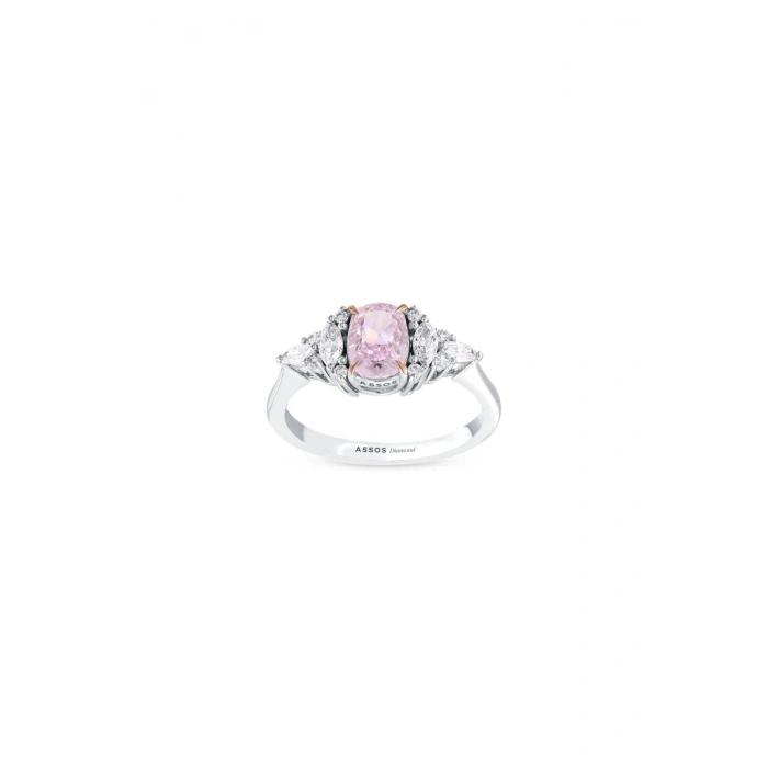0.32 Karat Pembe Violet Kuşon Kesim Pırlanta Yüzük