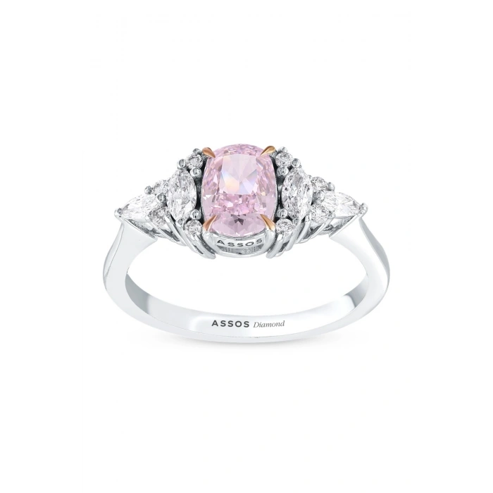 0.32 Karat Pembe Violet Kuşon Kesim Pırlanta Yüzük